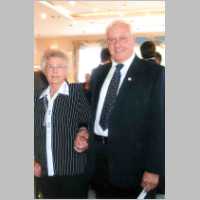 590-1063 Wilhelm Witt mit seiner Frau Ursula an seinem 90, Geburtstag am 23.8.2006.jpg